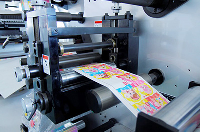 Rotary die-cutting station